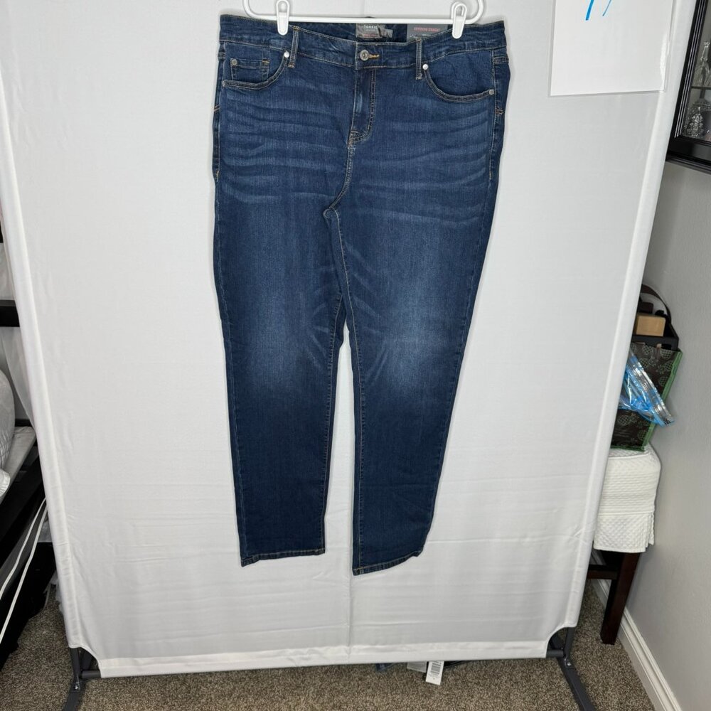 Torrid Perfect Boyfriend Straight Mid-Rise Jean
